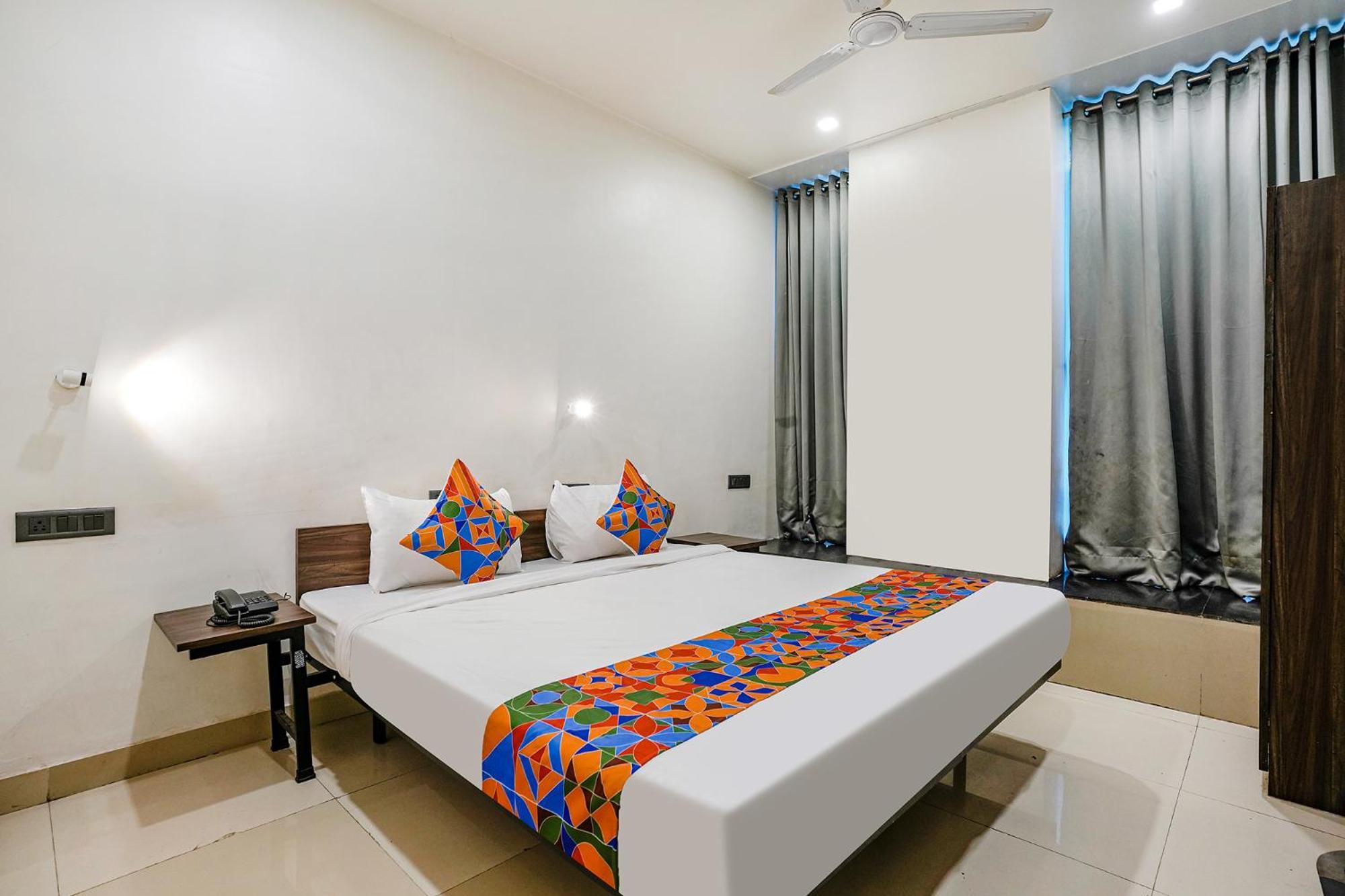 Fabhotel Lotus I Surat Exterior photo