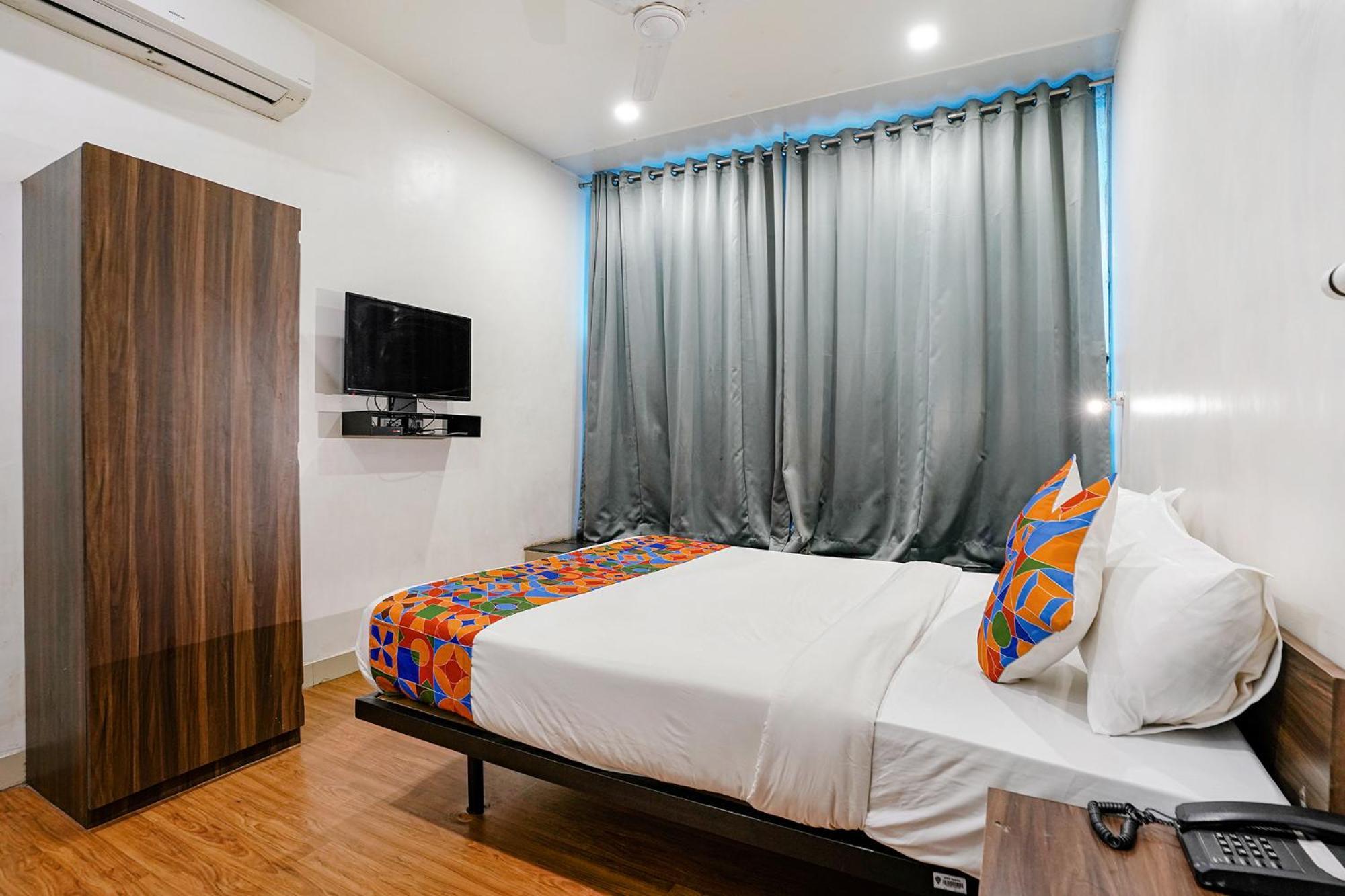Fabhotel Lotus I Surat Exterior photo