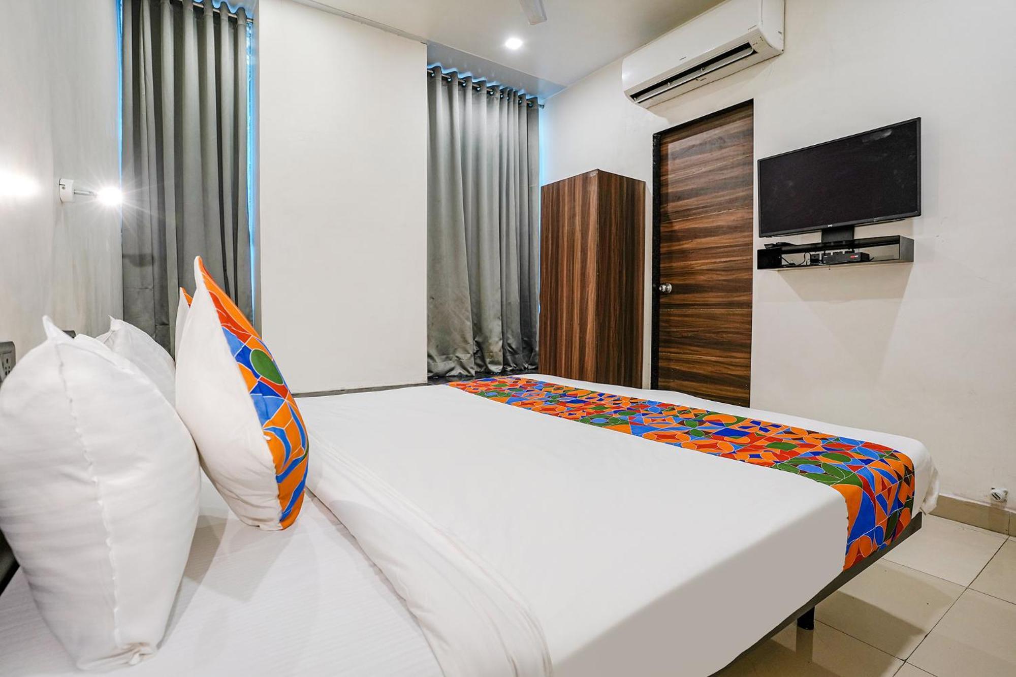 Fabhotel Lotus I Surat Exterior photo